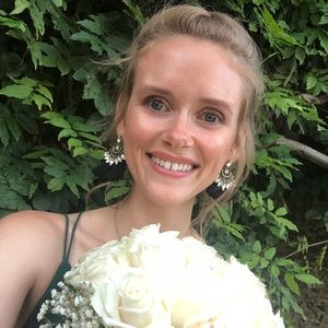 Meet your Posher, Caitlin